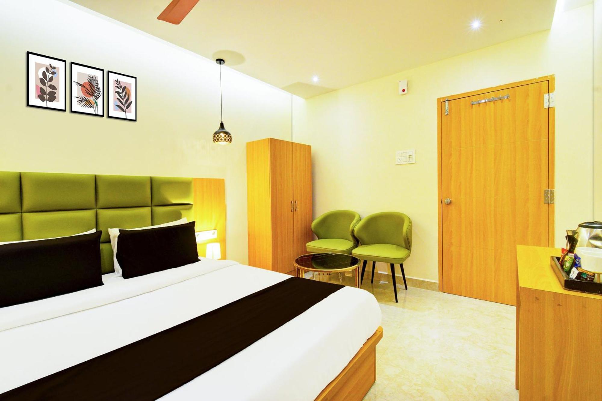 Hotel O Svs Suites Luxury Rooms Trimulgherry Экстерьер фото