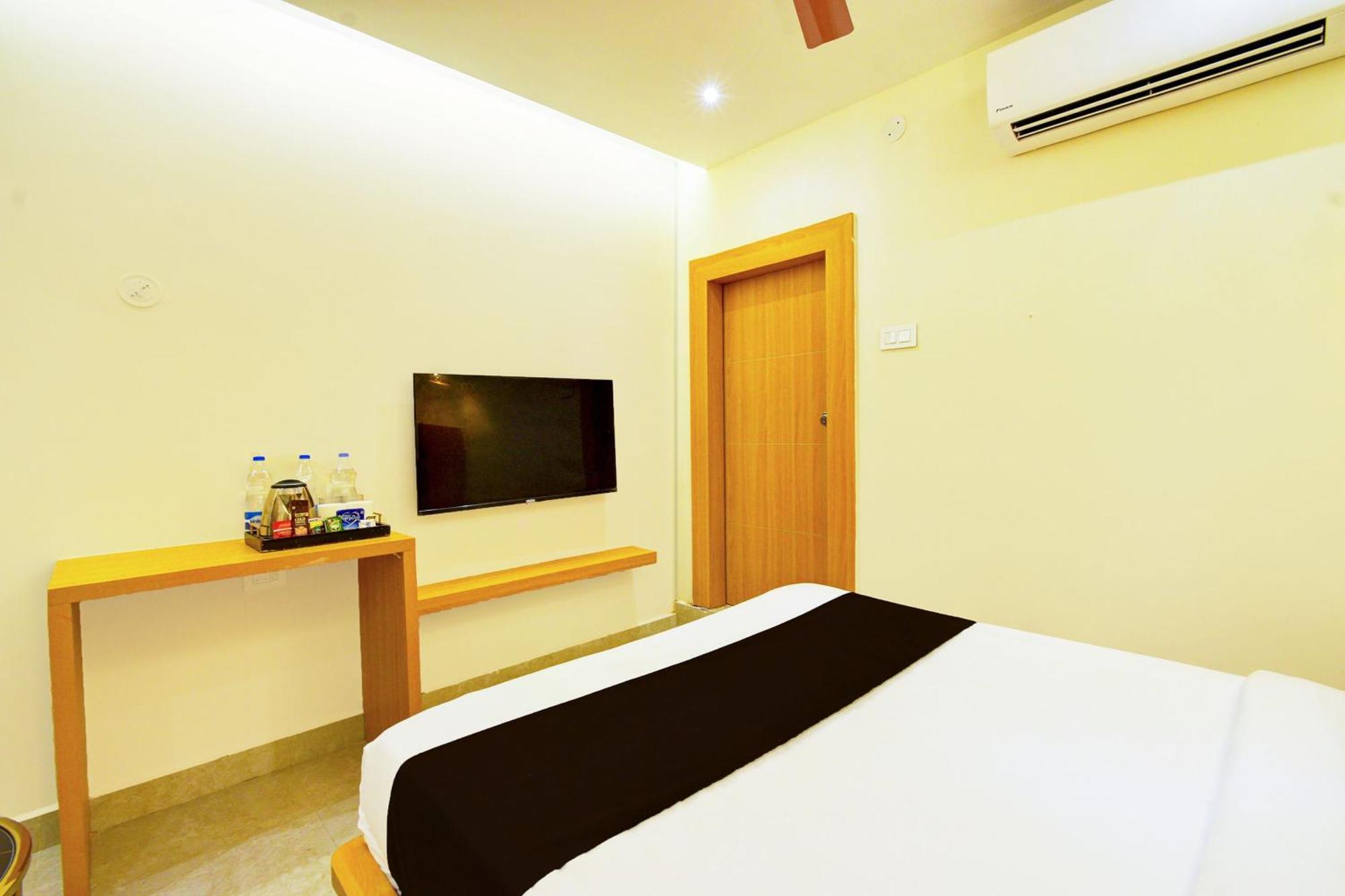 Hotel O Svs Suites Luxury Rooms Trimulgherry Экстерьер фото