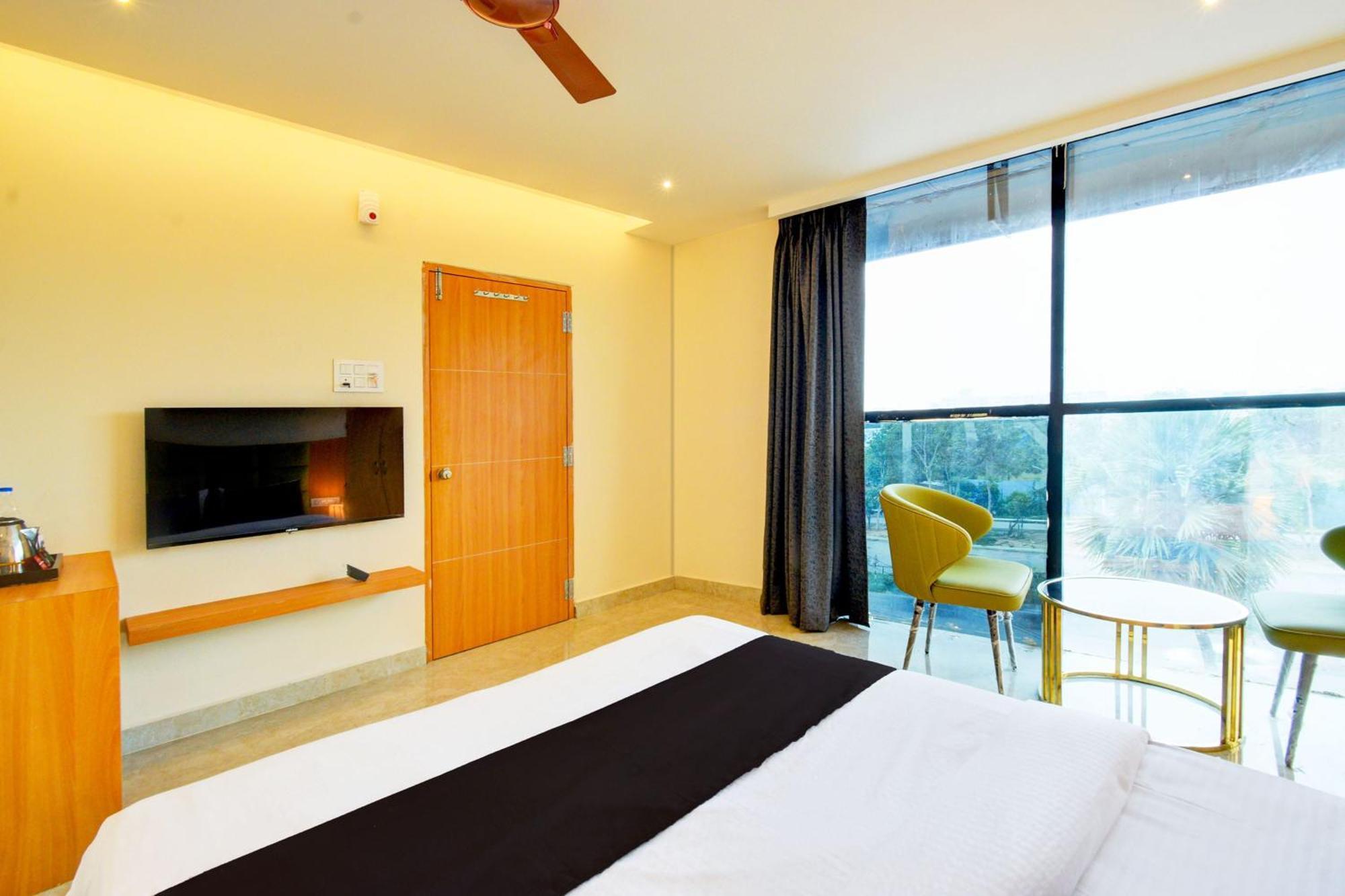 Hotel O Svs Suites Luxury Rooms Trimulgherry Экстерьер фото