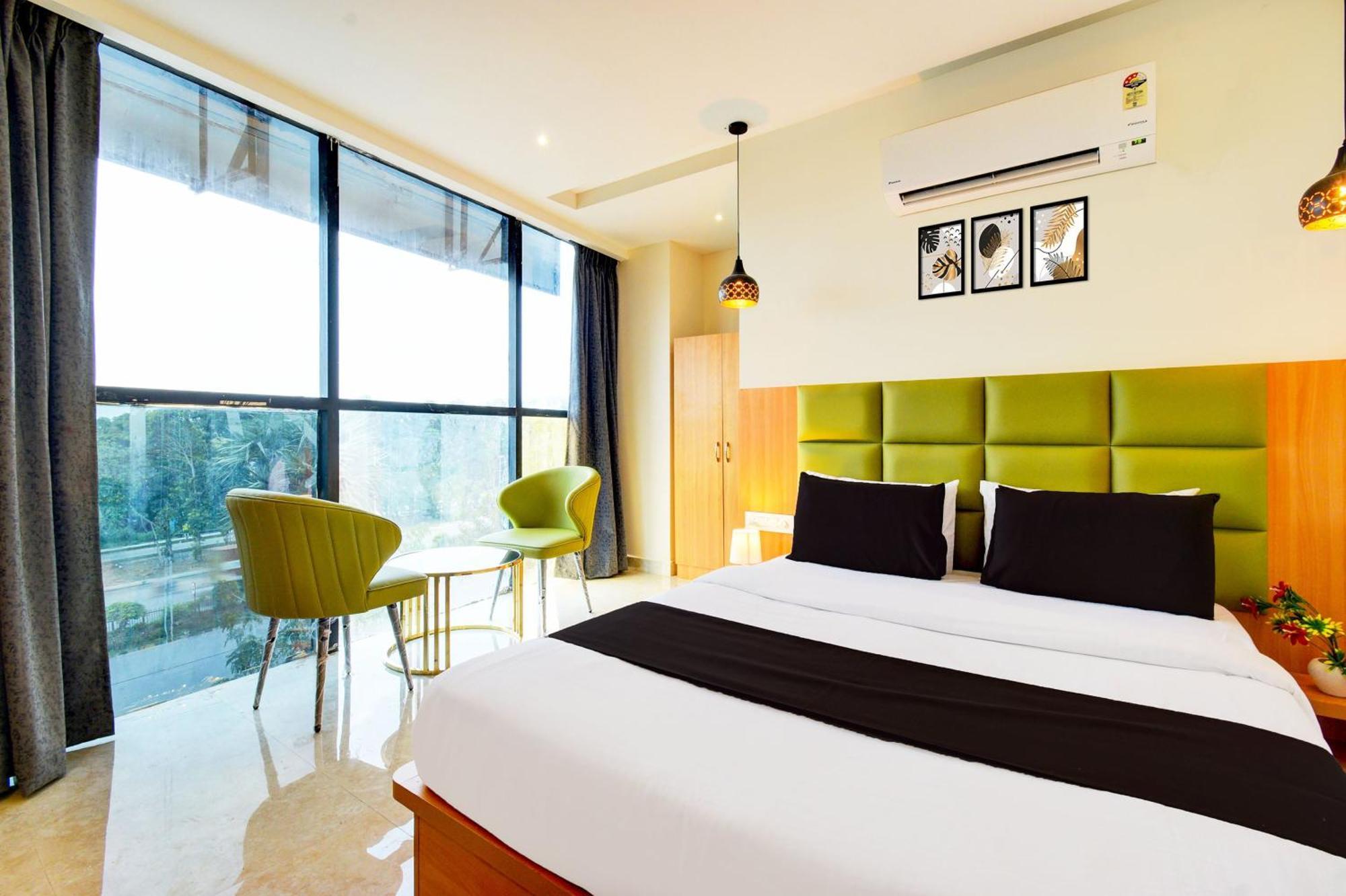 Hotel O Svs Suites Luxury Rooms Trimulgherry Экстерьер фото