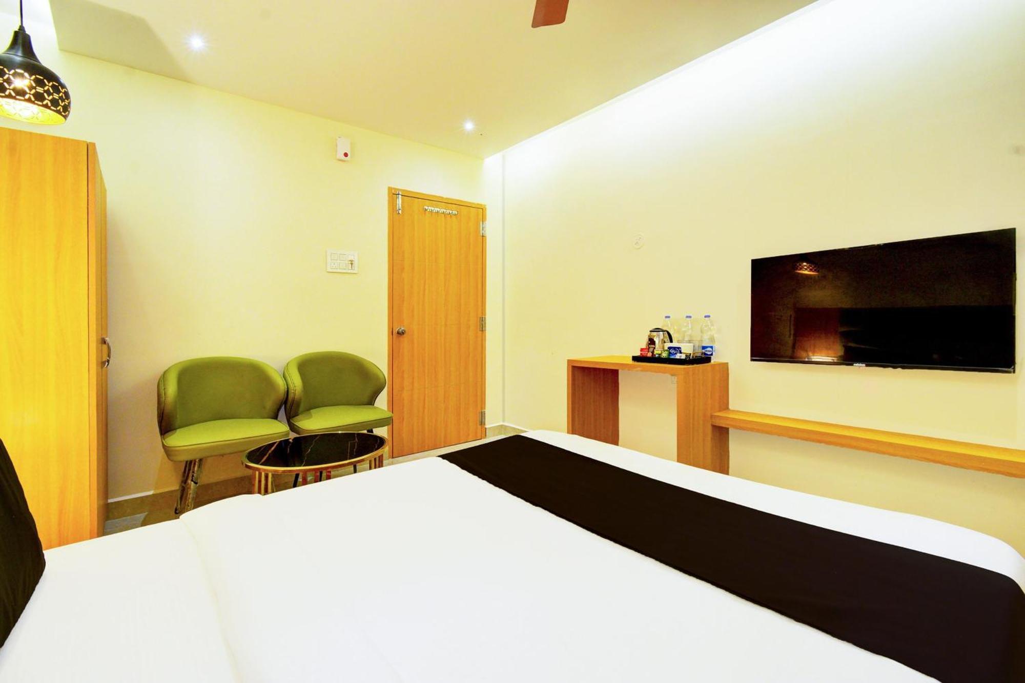 Hotel O Svs Suites Luxury Rooms Trimulgherry Экстерьер фото